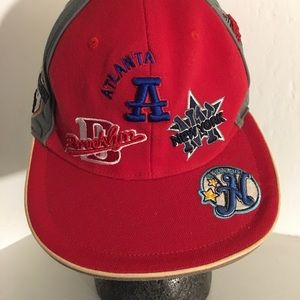 Flat brim Uniform flexible baseball hat w/ various baseball teams New York etc..